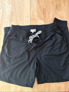 Thread & Supply Black Jogger Shorts with Contrast Drawstring